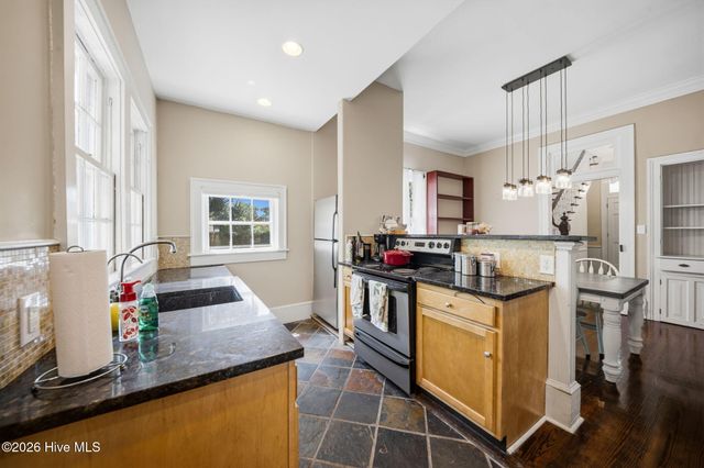 106 Castle Street, Wilmington, NC 28401