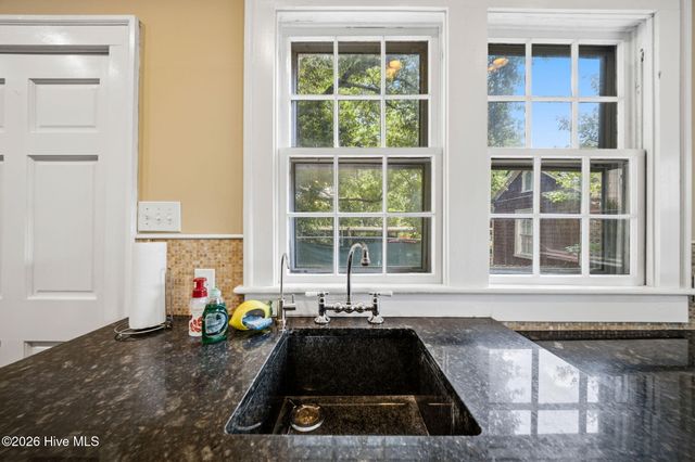 106 Castle Street, Wilmington, NC 28401