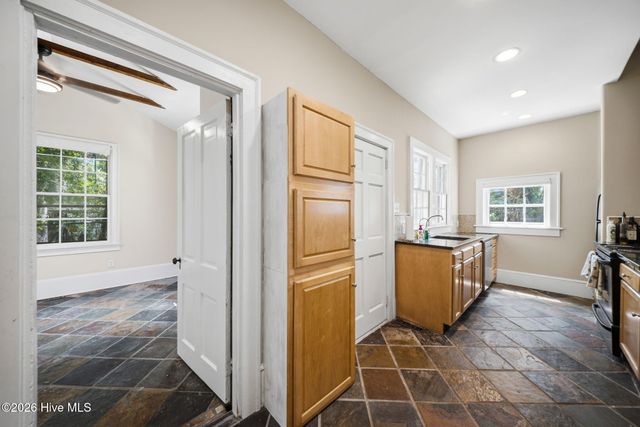 106 Castle Street, Wilmington, NC 28401
