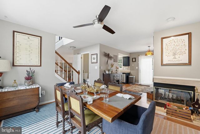 6565 PALISADES DR, Centreville, VA 20121