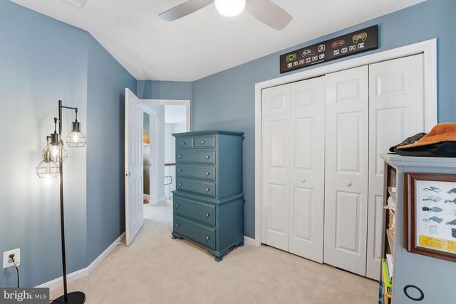 6565 PALISADES DR, Centreville, VA 20121