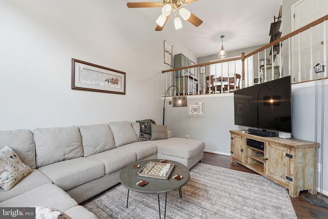 6565 PALISADES DR, Centreville, VA 20121