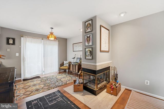6565 PALISADES DR, Centreville, VA 20121