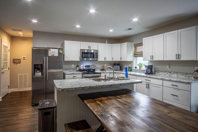 1792 Adams Road, Corbin, KY 40701