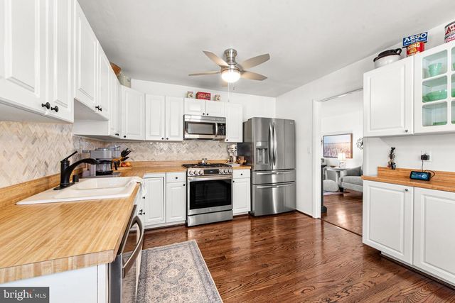 8610 DELEGGE RD, Baltimore, MD 21237