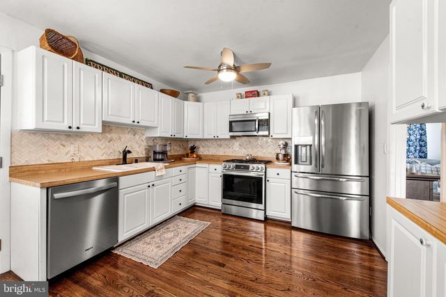 8610 DELEGGE RD, Baltimore, MD 21237