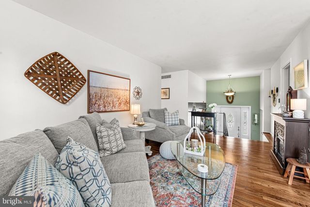 8610 DELEGGE RD, Baltimore, MD 21237