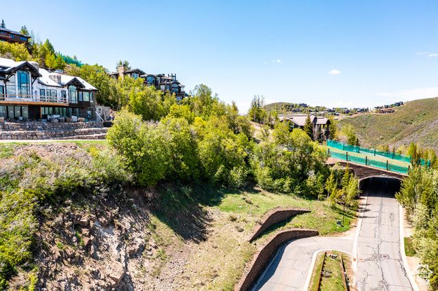 3297 W DEER CREST ESTATES DR # 73, Park City, UT 84060
