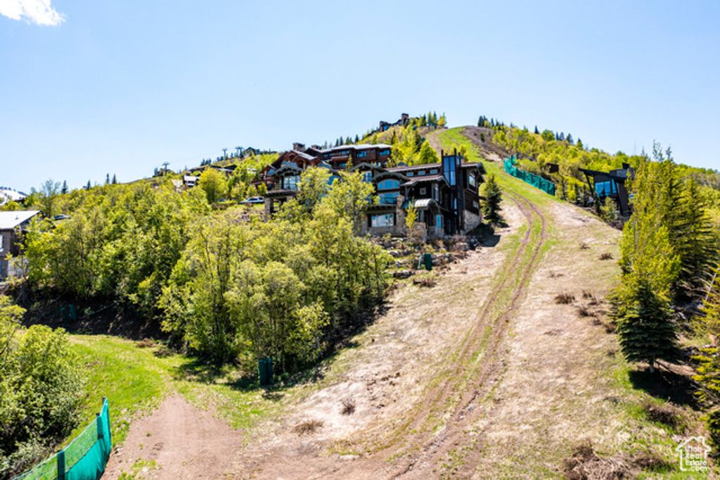 3297 W DEER CREST ESTATES DR # 73, Park City, UT 84060