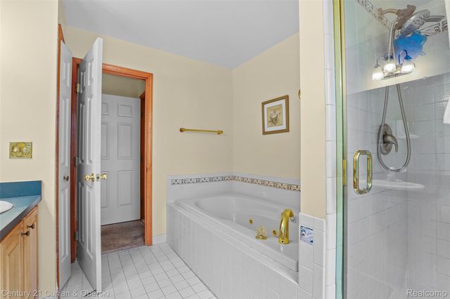 19123 Parkwood Lane, Brownstown Charter Township, MI 48183