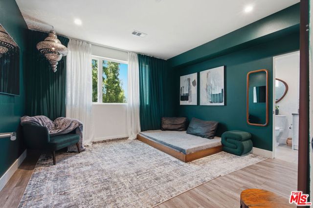 5504 W Olympic Boulevard, Los Angeles, CA 90036