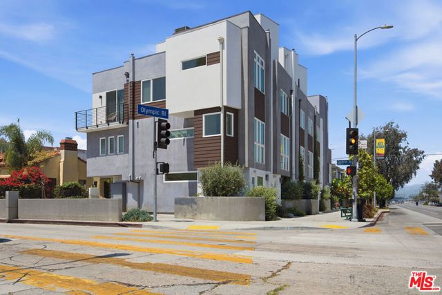 5504 W Olympic Boulevard, Los Angeles, CA 90036