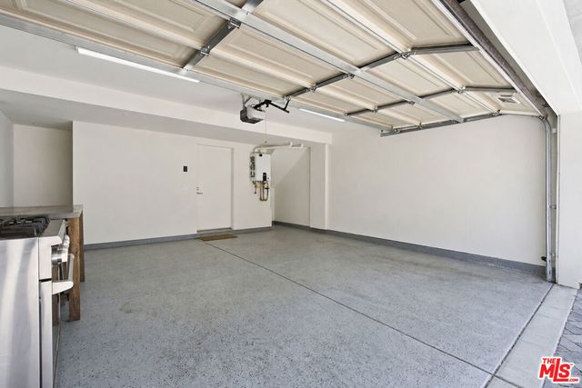 5504 W Olympic Boulevard, Los Angeles, CA 90036