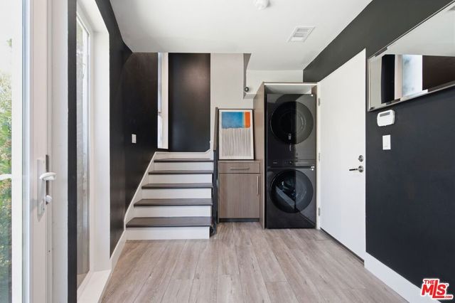 5504 W Olympic Boulevard, Los Angeles, CA 90036