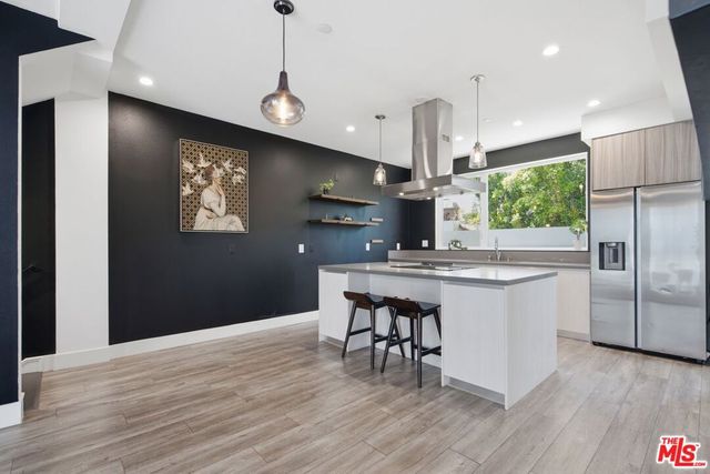 5504 W Olympic Boulevard, Los Angeles, CA 90036