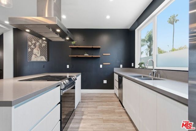 5504 W Olympic Boulevard, Los Angeles, CA 90036