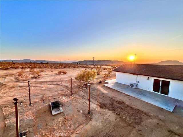 56056 Cone Boulevard, Landers, CA 92285
