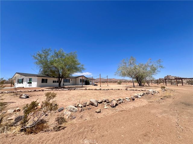 56056 Cone Boulevard, Landers, CA 92285