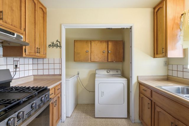 456 N Smith Avenue, Dinuba, CA 93618