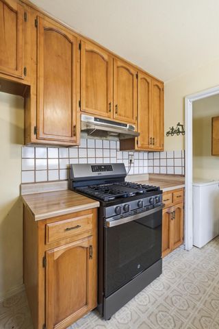 456 N Smith Avenue, Dinuba, CA 93618