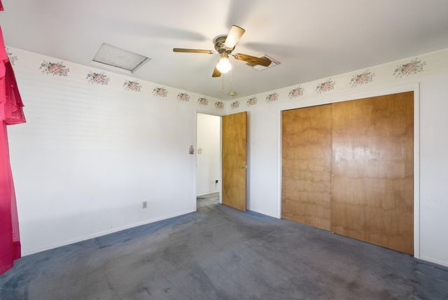 456 N Smith Avenue, Dinuba, CA 93618