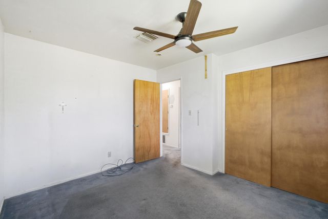 456 N Smith Avenue, Dinuba, CA 93618