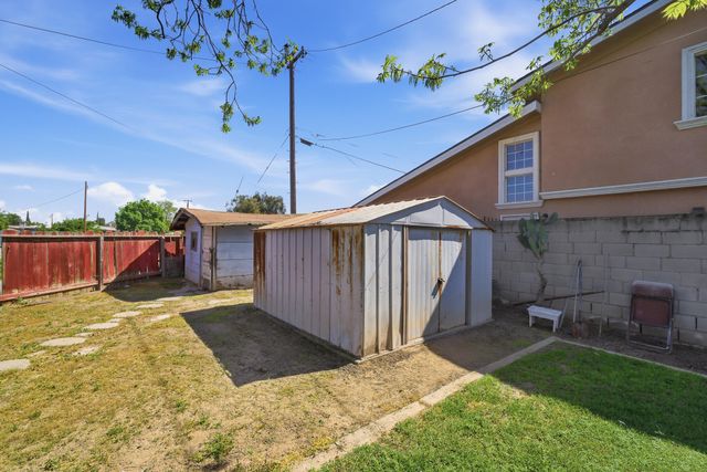 456 N Smith Avenue, Dinuba, CA 93618