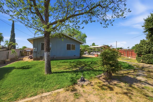 456 N Smith Avenue, Dinuba, CA 93618