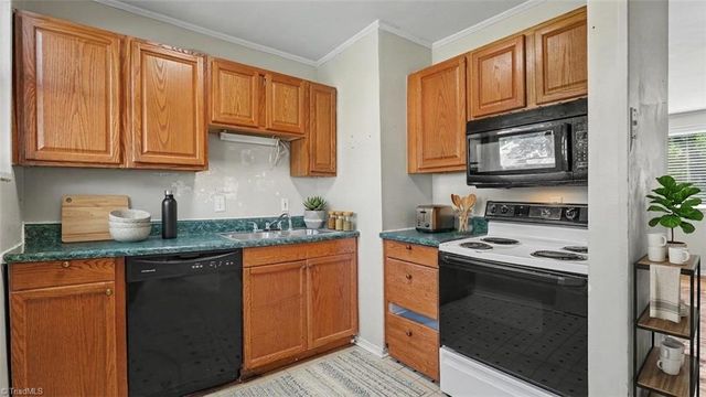 519 Overlook Street, Greensboro, NC 27403