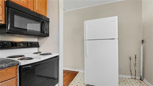 519 Overlook Street, Greensboro, NC 27403