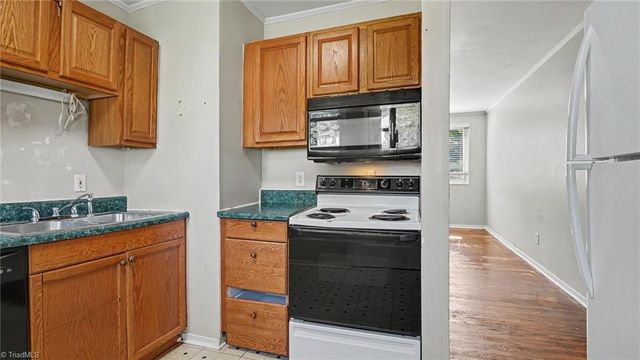 519 Overlook Street, Greensboro, NC 27403