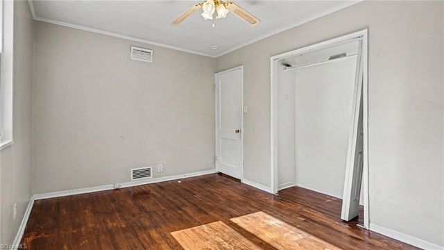 519 Overlook Street, Greensboro, NC 27403