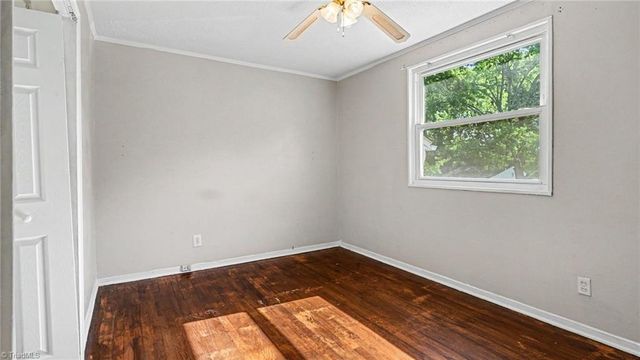 519 Overlook Street, Greensboro, NC 27403