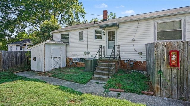 519 Overlook Street, Greensboro, NC 27403