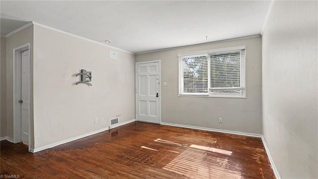 519 Overlook Street, Greensboro, NC 27403