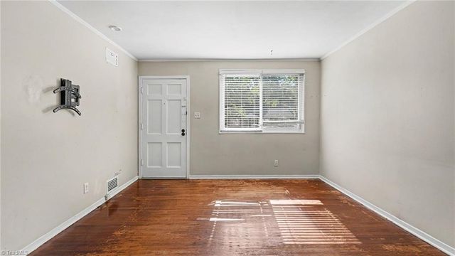 519 Overlook Street, Greensboro, NC 27403