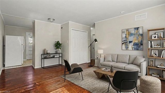 519 Overlook Street, Greensboro, NC 27403