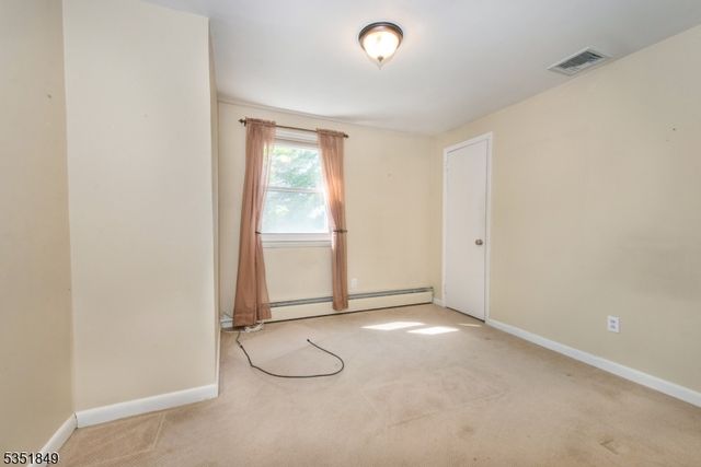9 Harmony Ln, Denville Twp., NJ 07834