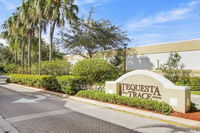 101 Lighthouse Circle J, Tequesta, FL 33469