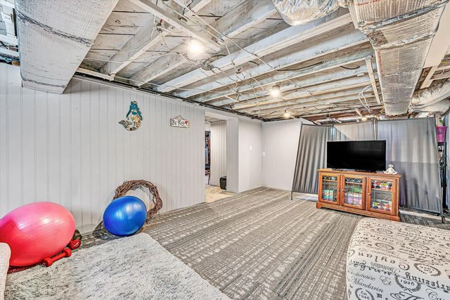 2416 Lofton RD SW, Roanoke, VA 24015