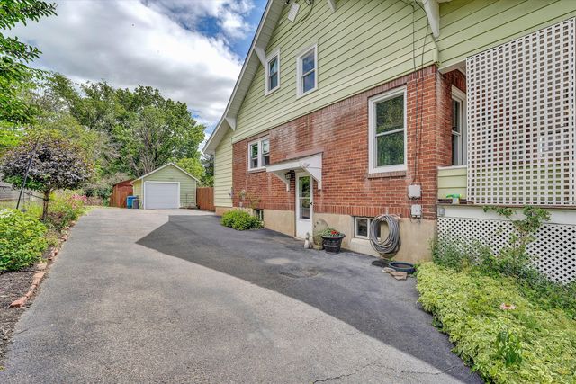 2416 Lofton RD SW, Roanoke, VA 24015
