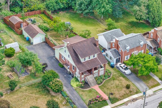 2416 Lofton RD SW, Roanoke, VA 24015