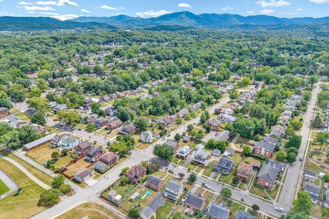 2416 Lofton RD SW, Roanoke, VA 24015