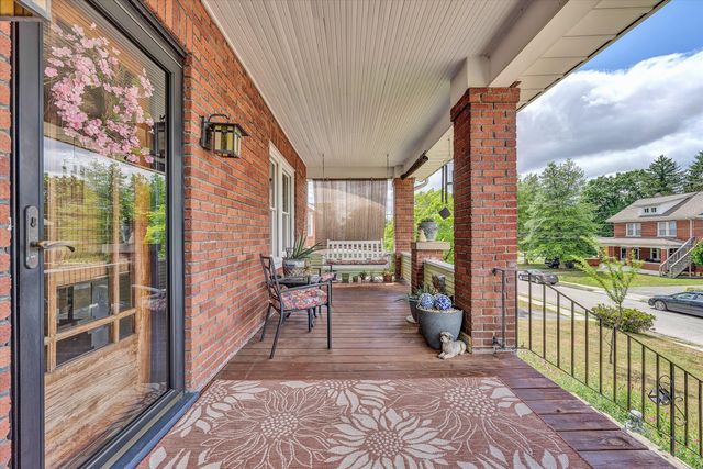 2416 Lofton RD SW, Roanoke, VA 24015