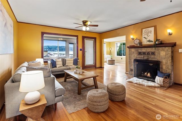 4728 NE 172nd Street, Lake Forest Park, WA 98155