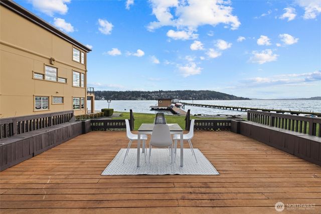 4728 NE 172nd Street, Lake Forest Park, WA 98155