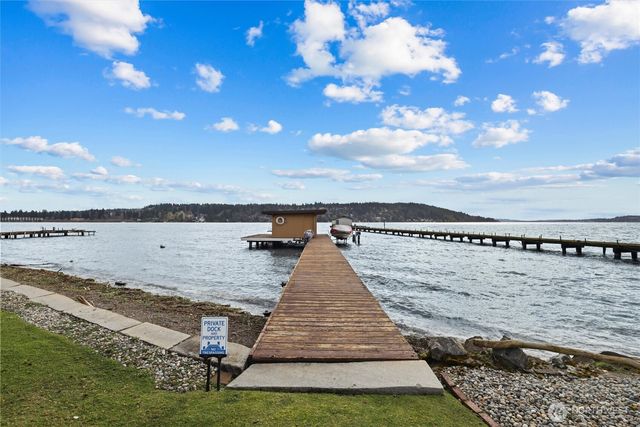 4728 NE 172nd Street, Lake Forest Park, WA 98155