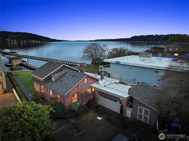 4728 NE 172nd Street, Lake Forest Park, WA 98155