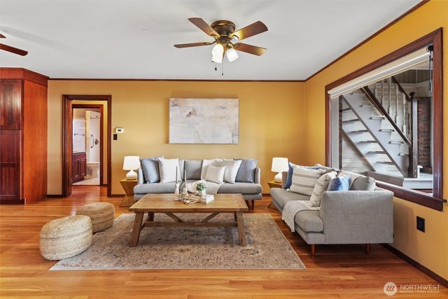 4728 NE 172nd Street, Lake Forest Park, WA 98155