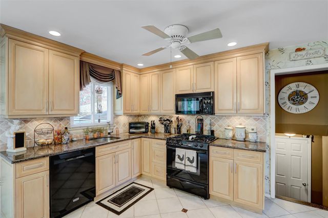 233 Willow Street, Massapequa Park, NY 11762